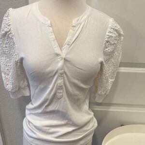 GUC LOFT White Eyelet Sleeve Blouse